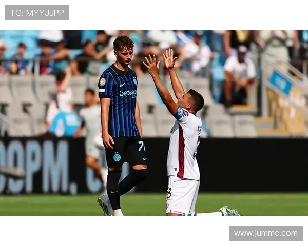 国米盯上莱切 20 岁中卫！米体：蒂亚戈 - 加布里埃尔引英超德甲哄抢