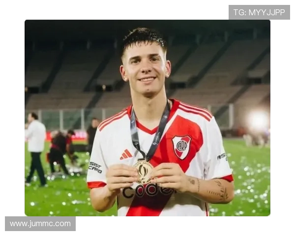 德米凯利斯预言成真：16 岁天才马斯坦托诺加盟皇马(1)